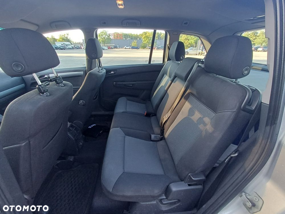 Opel Zafira 1.9 CDTI - 9