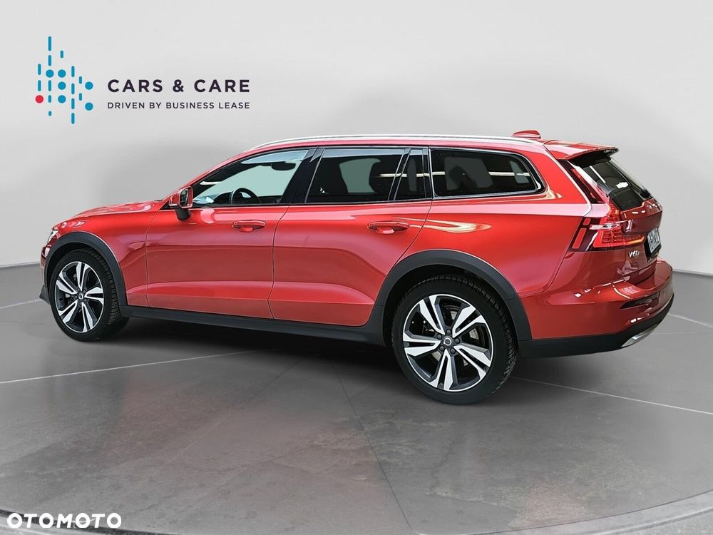 Volvo V60 Cross Country - 29