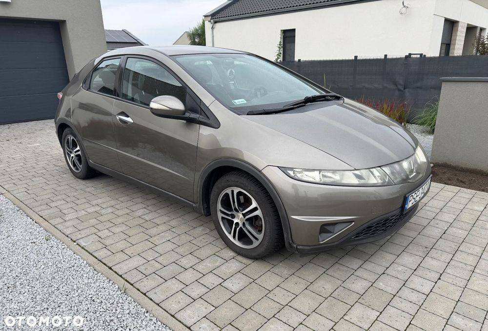 Honda Civic 1.4i-DSi - 1