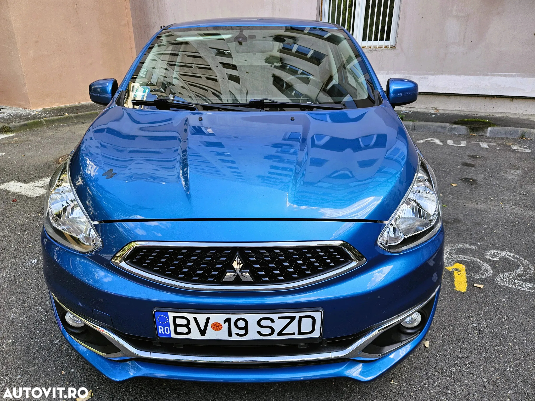 Mitsubishi Space Star 1.2 Clear Tec CVT Shine - 2
