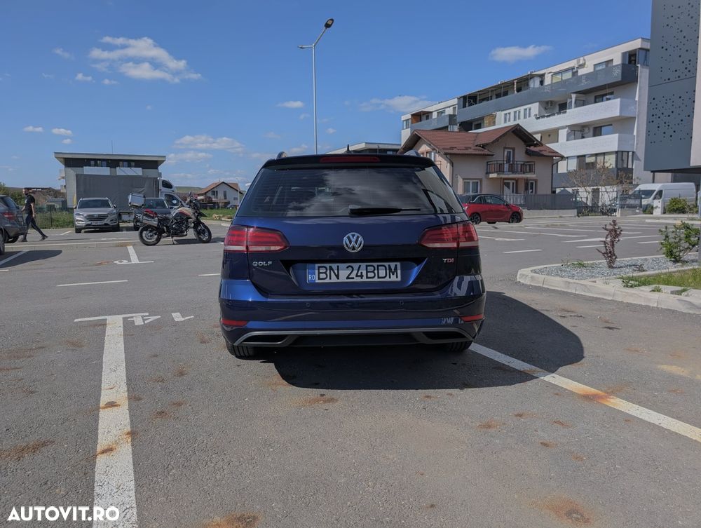 Volkswagen Golf - 5