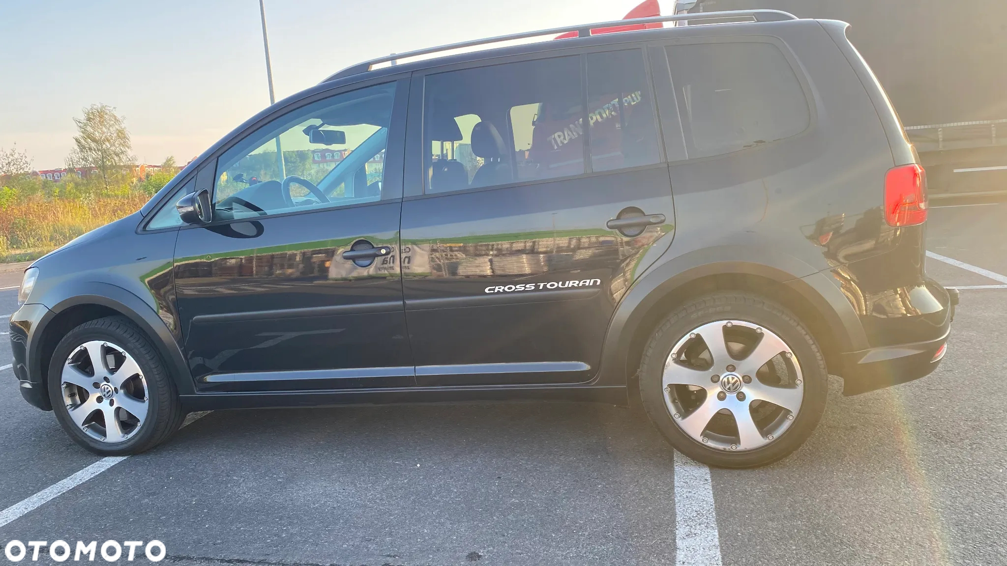 Volkswagen Touran 1.4 TSI Cross DSG - 4