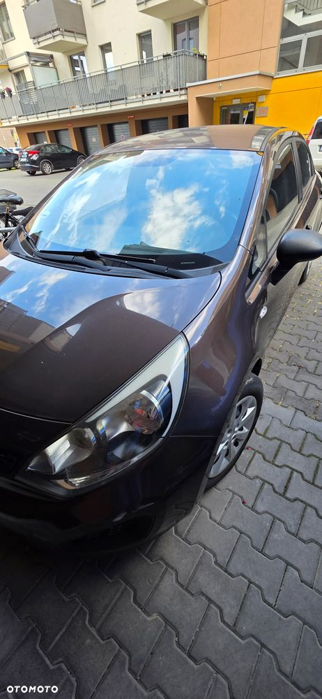 Kia Rio 1.2 M - 4