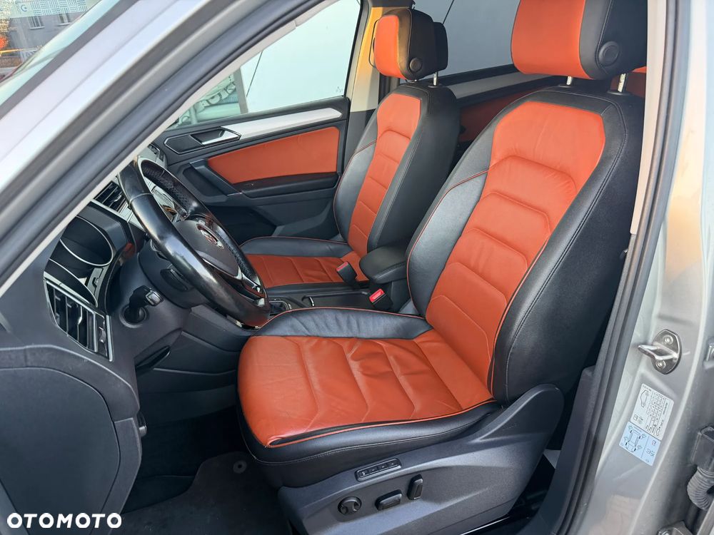 Volkswagen Tiguan 2.0 TDI SCR 4MOTION BlueMotion Technology DSG Lounge Sport & Style - 9