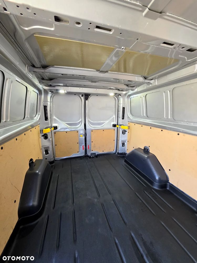 Ford TRANSIT CUSTOM 2,0 TDCI 130 KONNY DŁUGI L2H1 KLIMA LEDY GWARANCJA BOGATE WYPOSAŻENIE - 33