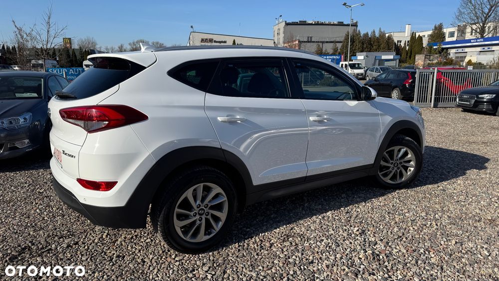 Hyundai Tucson blue 1.7 CRDi 2WD Style - 11