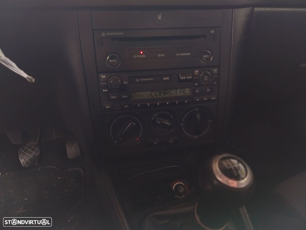 VW Golf 1.4i 25 Anos - 7