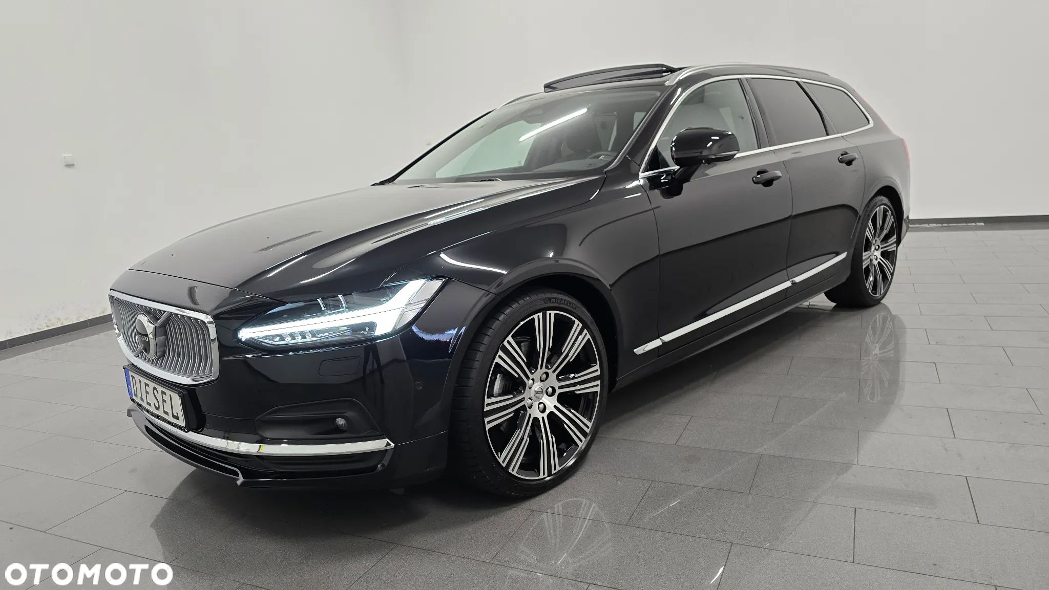 Volvo V90 B4 D Plus Dark - 1