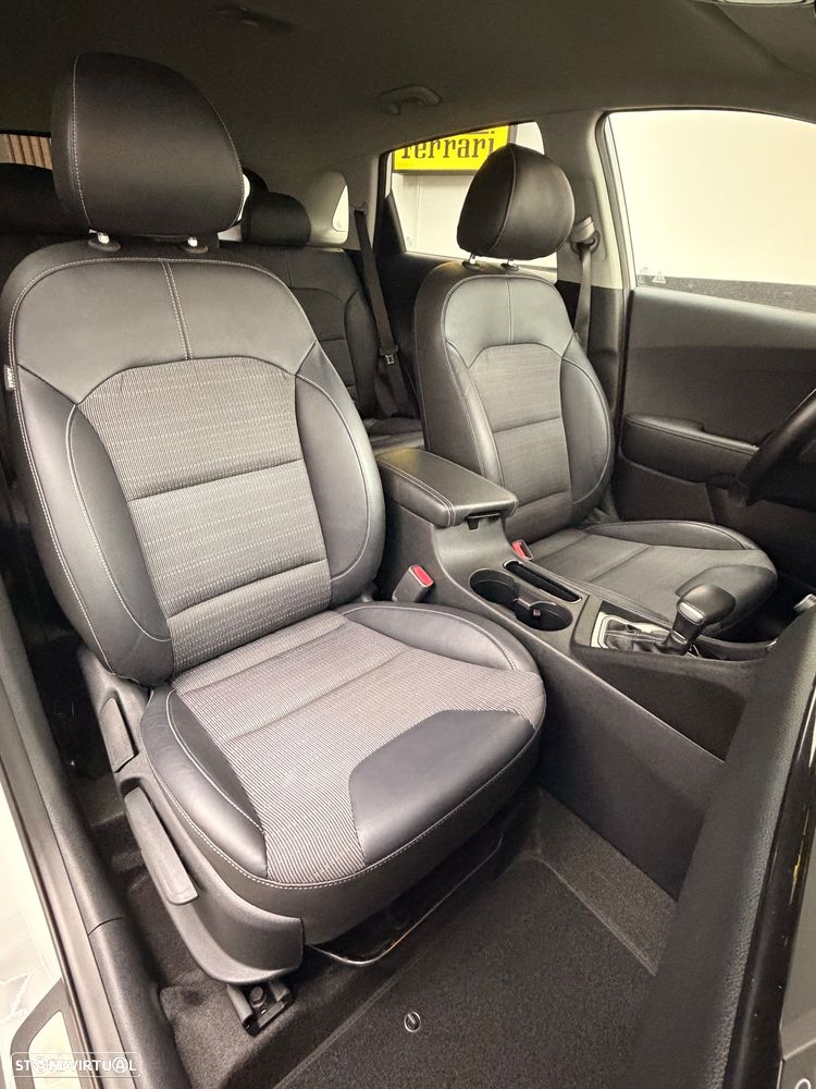 Kia Niro 1.6 GDi HEV TX - 24