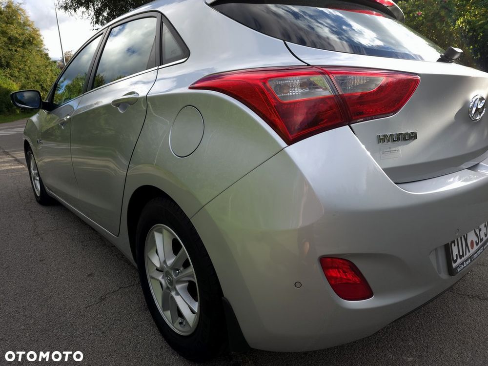 Hyundai i30 blue 1.6 CRDi Style - 27