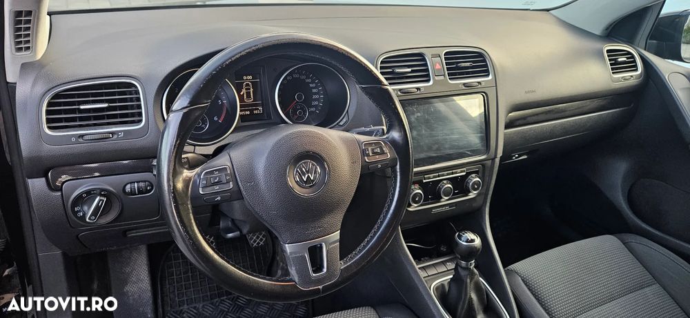 Volkswagen Golf 2.0 TDI Comfortline - 4