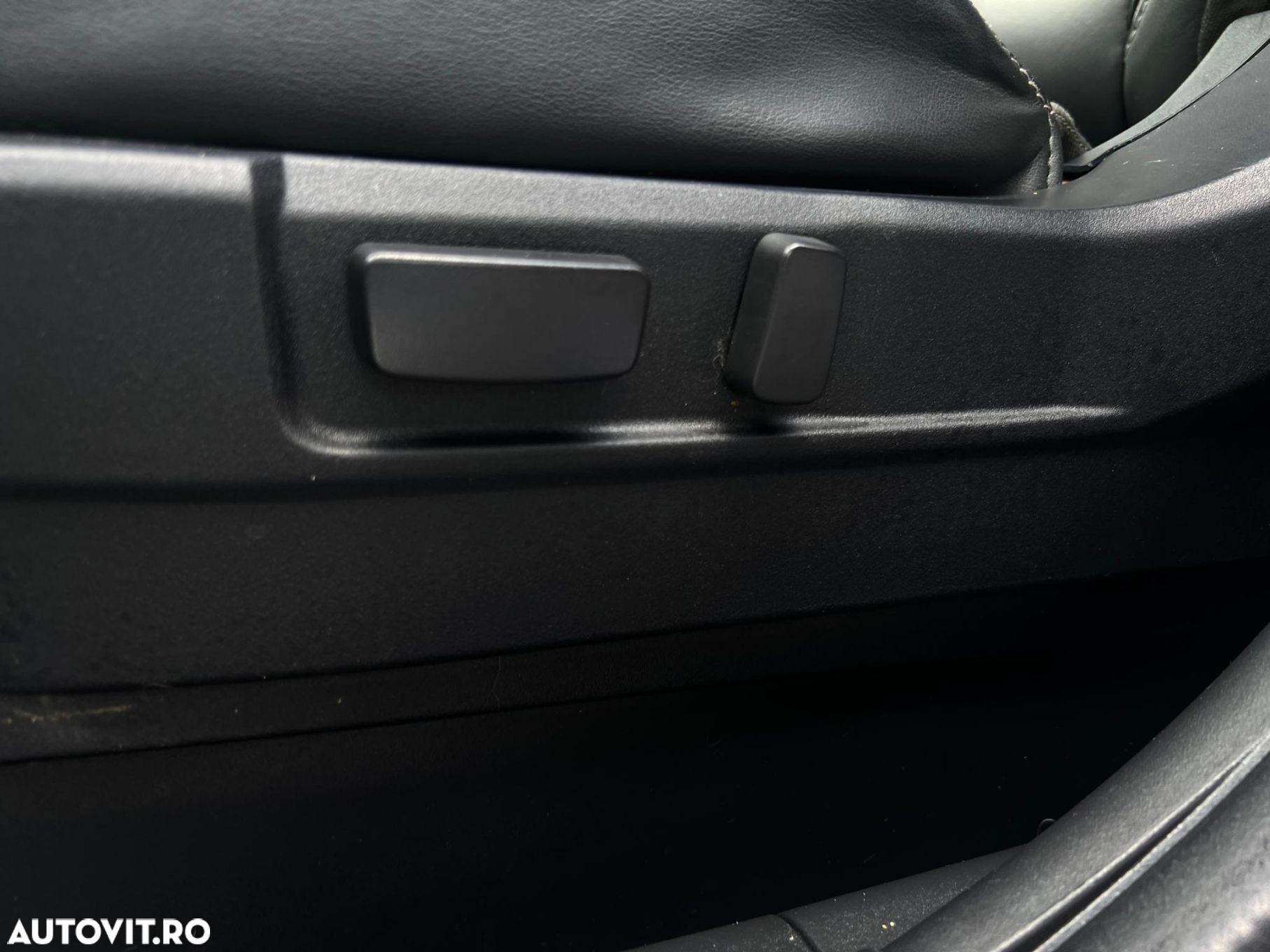 Mitsubishi Outlander - 22