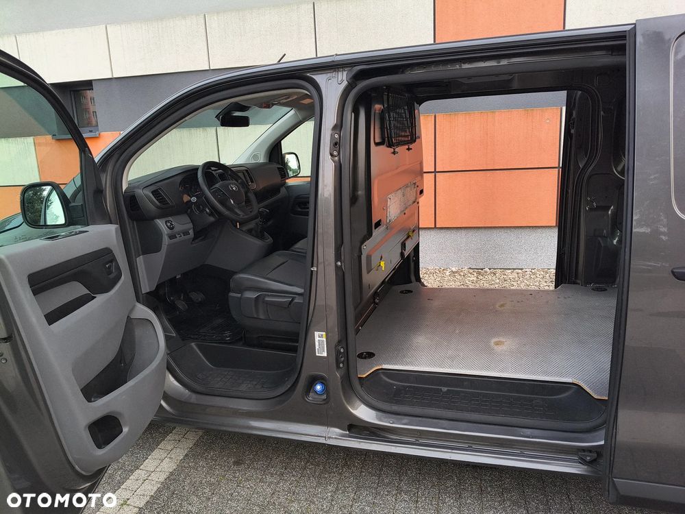 Toyota PROACE NOWY MODEL 1.5 D-4D (120KM) (L2H1) (EURO,6) KLIMA FULL OPCJA STAN IDEALNY NIE MA RDZY 100% BEZWYPADKOWY SERWIS A.S.O. DO KOŃCA ! ! ! - 23