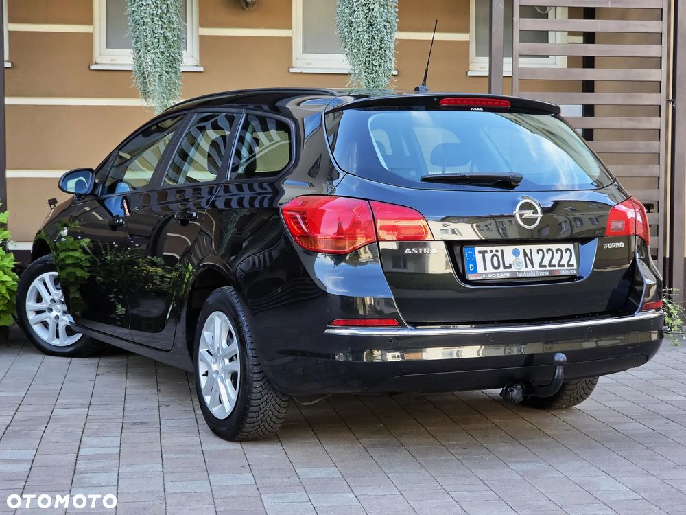 Opel Astra 1.4 Turbo - 31