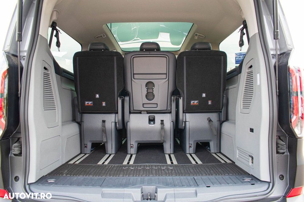 Ford Tourneo Custom - 21