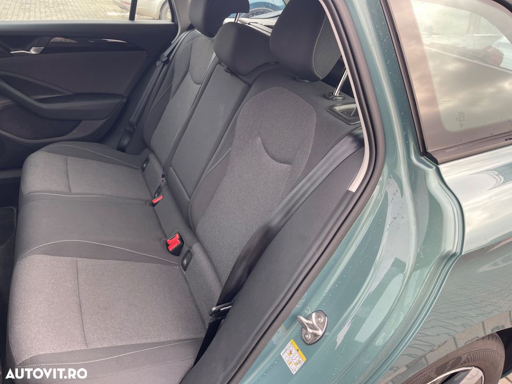 Volkswagen Passat Variant 1.5 eTSI DSG MHEV Base - 12