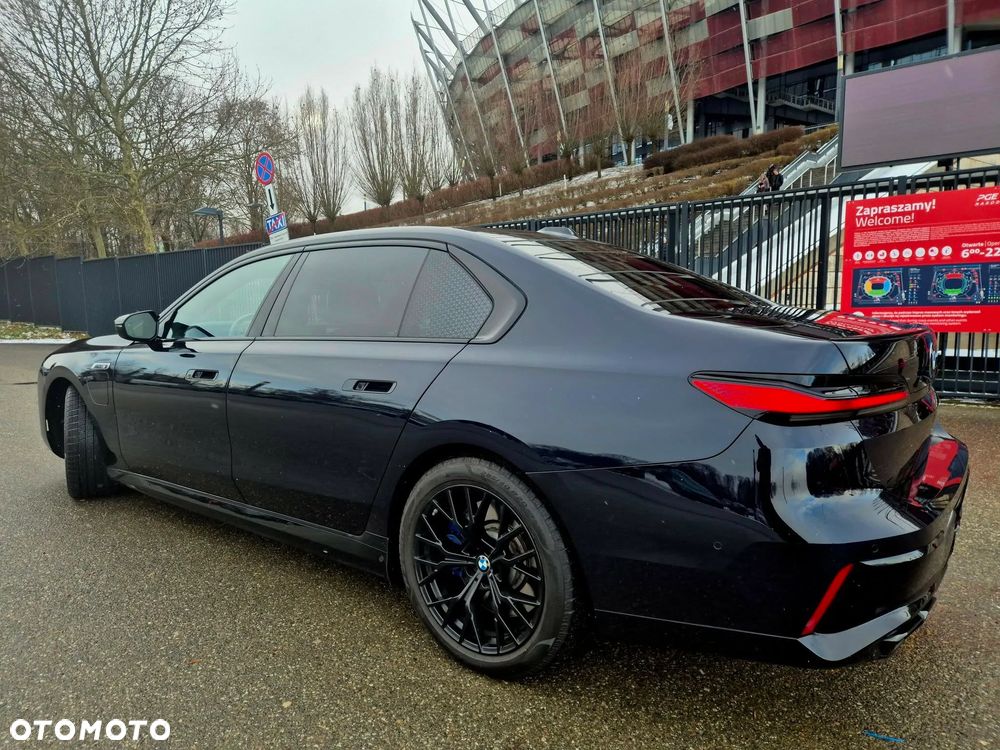 BMW Seria 7 M760e PHEV xDrive sport - 5
