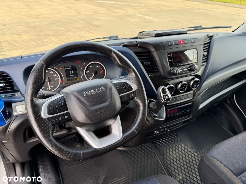 Iveco Daily‼️72C18‼️2021r 3.0 HI-MATIC Chłodnia/Mroźnia zakres -32C THERMO KING V-500 MAX Źródło Zasilania 400V Grube Ściany/Podłoga Przegroda komorowa‼️ Full LED na bliźniaku Salon Polska DMC7200kg - 26