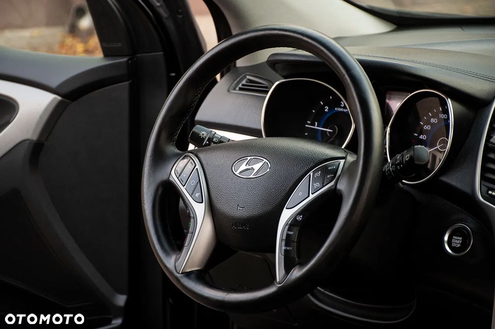 Hyundai i30 - 23