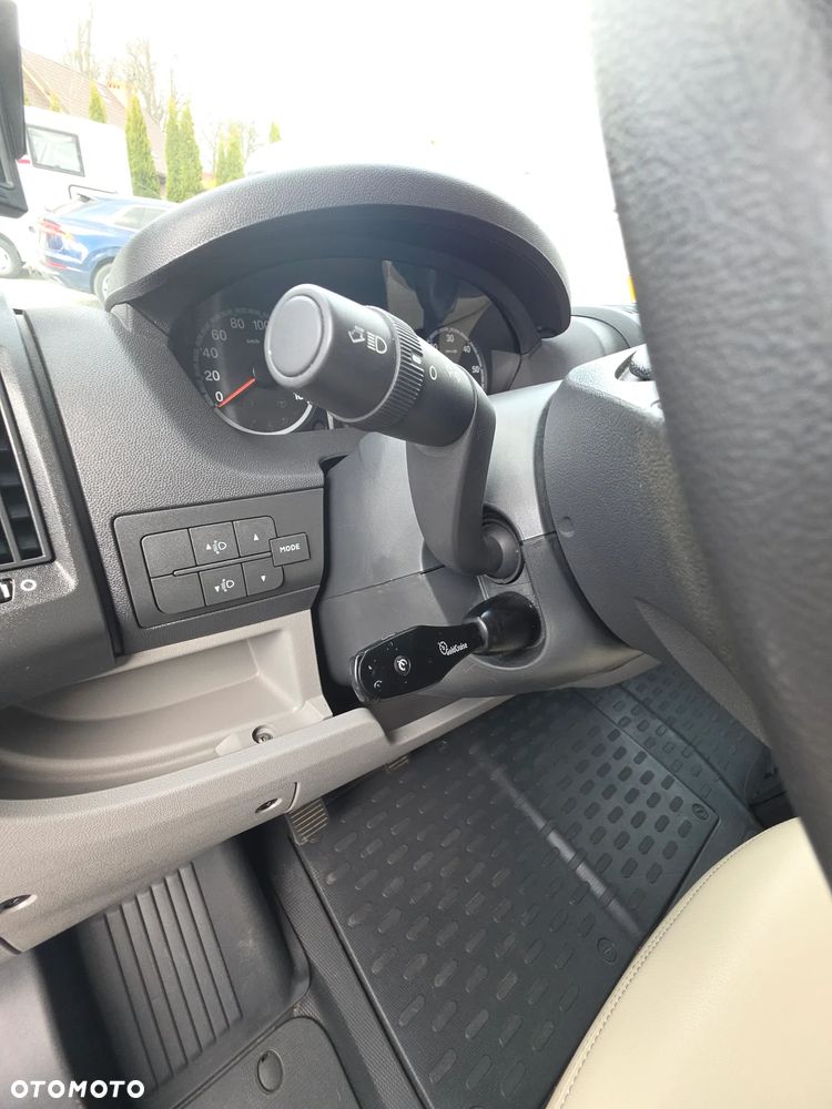 Chausson Flash 28 Polintegra opuszczane lóżko 6.99m - 22