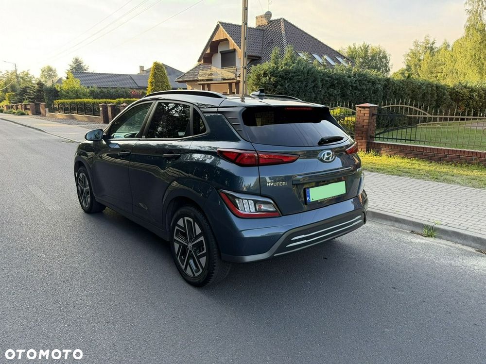 Hyundai Kona 49kWh Executive Plus - 5