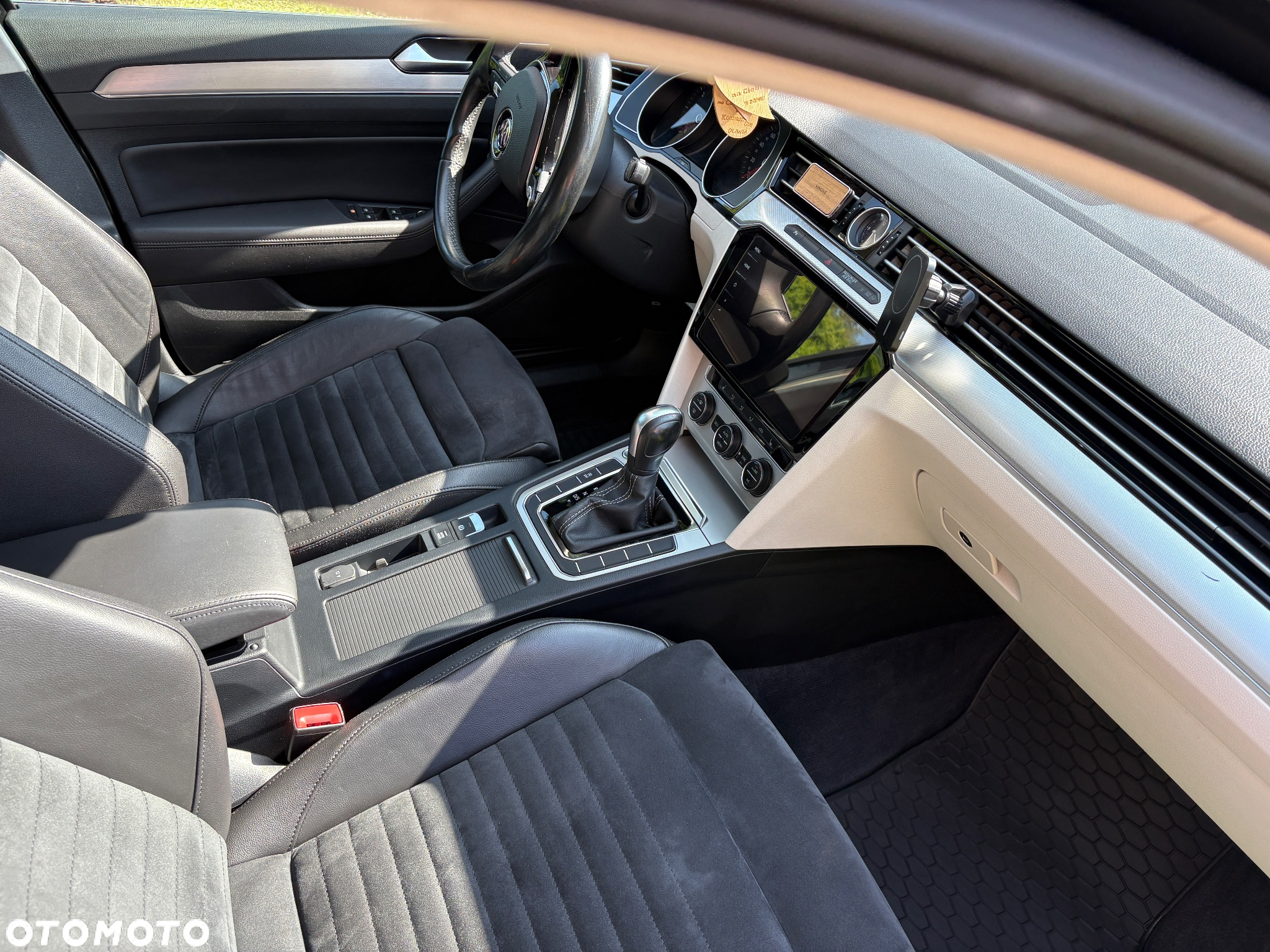 Volkswagen Passat 2.0 TDI BMT Comfortline DSG - 17