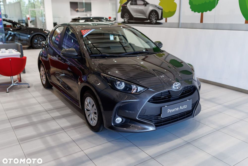Toyota Yaris - 10