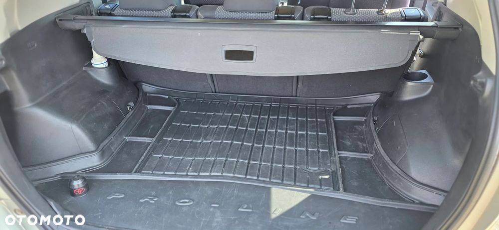 Toyota Verso 2.2 D-4D Automatik 5-Sitzer Comfort - 16