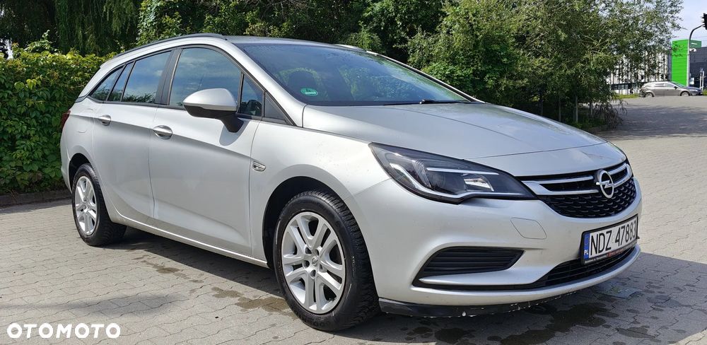 Opel Astra 1.6 CDTI Enjoy - 2