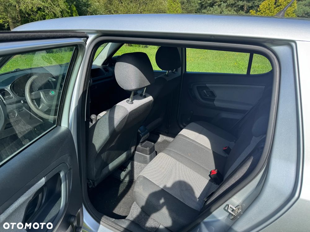 Skoda Fabia 1.4 16V Active - 11
