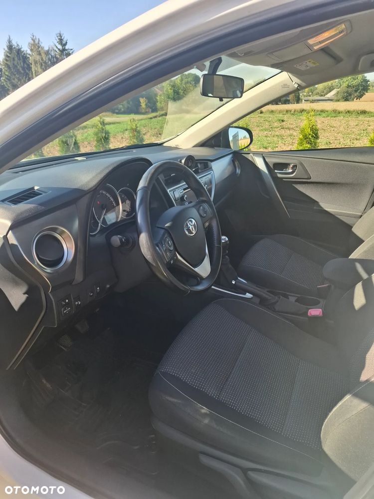 Toyota Auris 1.4 D-4D Premium - 7