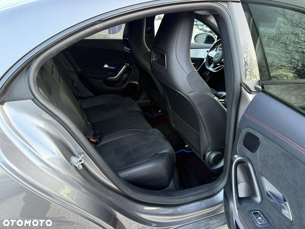 Mercedes-Benz CLA - 20