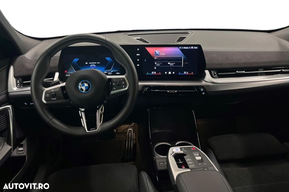 BMW iX2 xDrive30 - 12