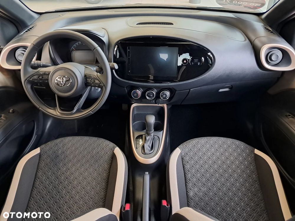 Toyota Aygo X 1.0 VVT-i Style CVT - 11