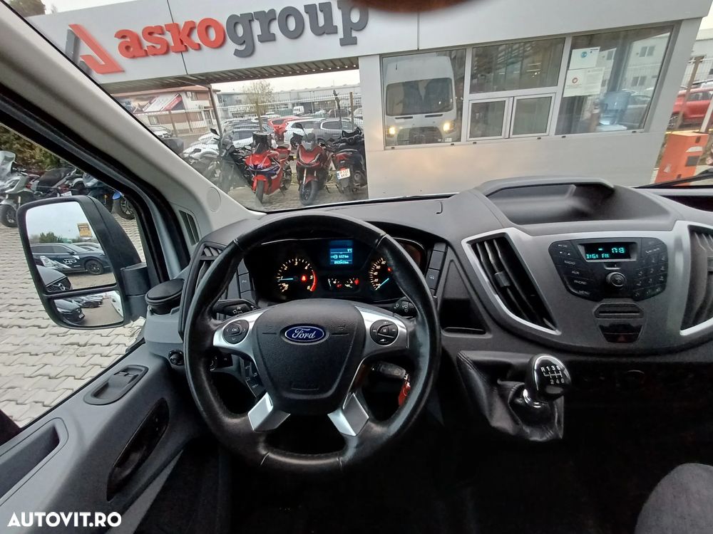 Ford Transit - 12