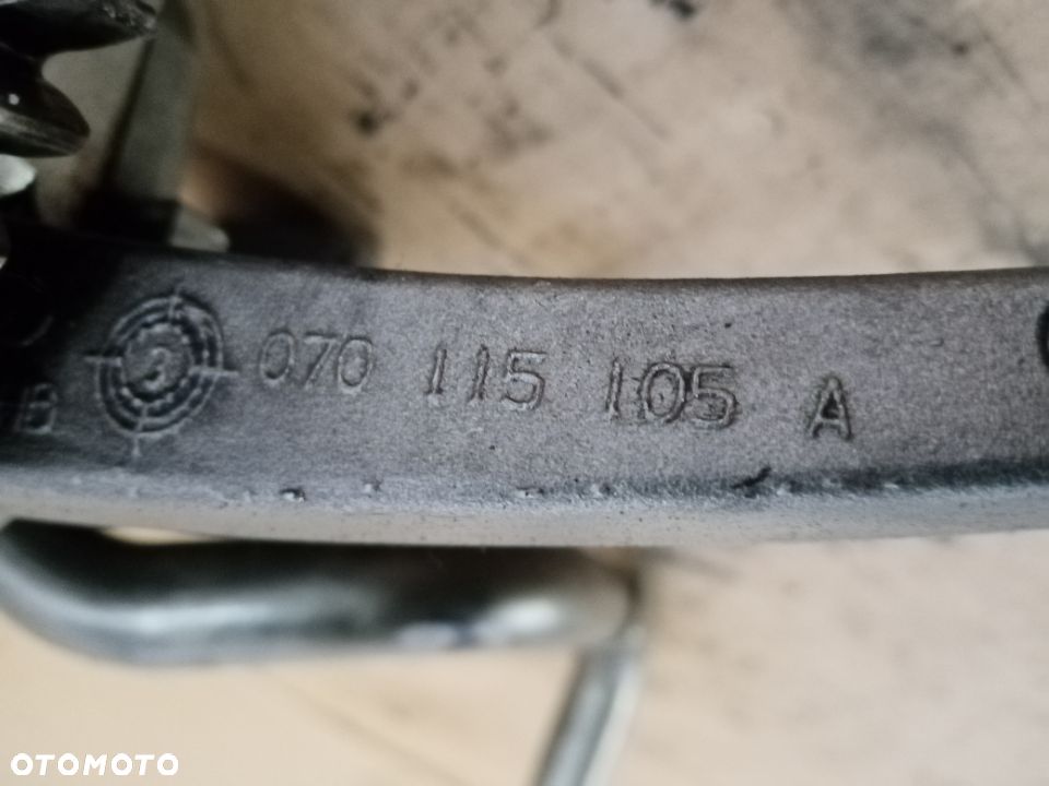 POMPA OLEJU Volkswagen Touareg Transporter V T5 2.5TDI 070115105A - 5