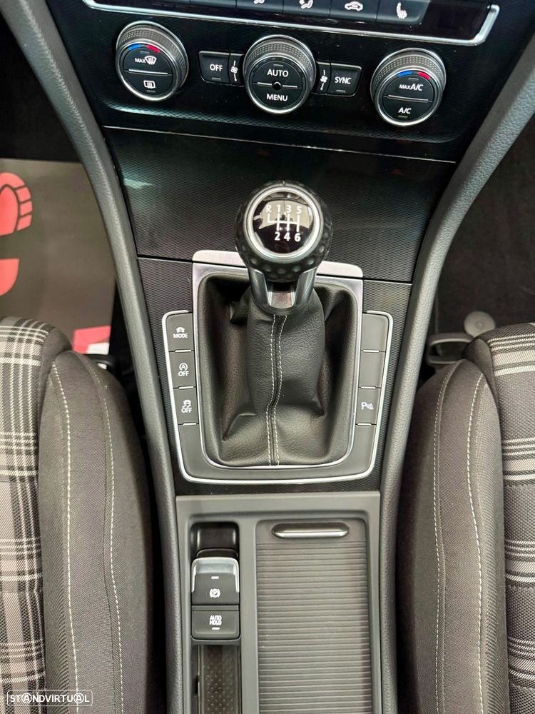 VW Golf 2.0 TDi GTD - 23