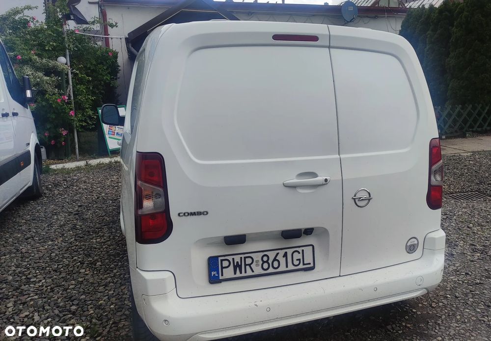 Opel Combo Life - 12