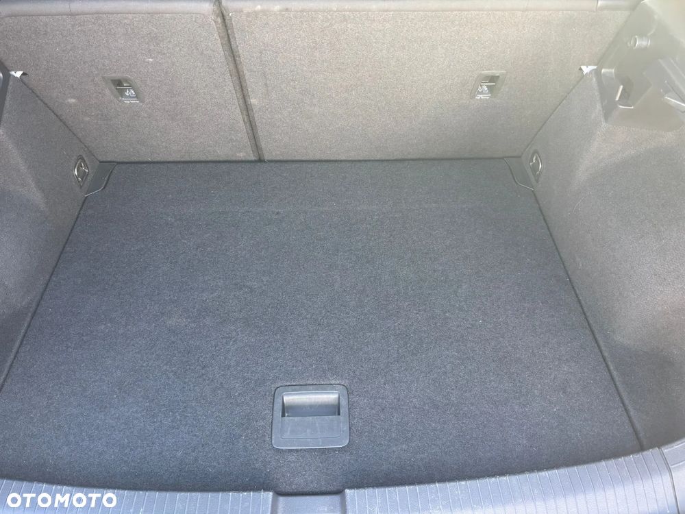 Volkswagen T-Roc - 9