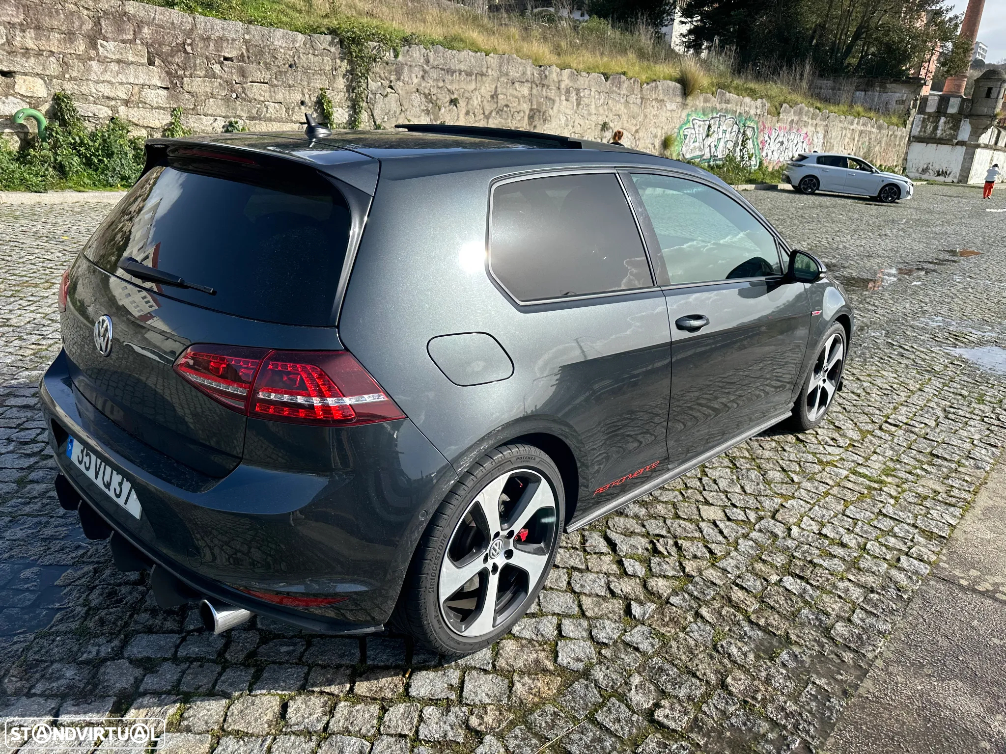 VW Golf 2.0 TSi GTi DSG Performance - 14