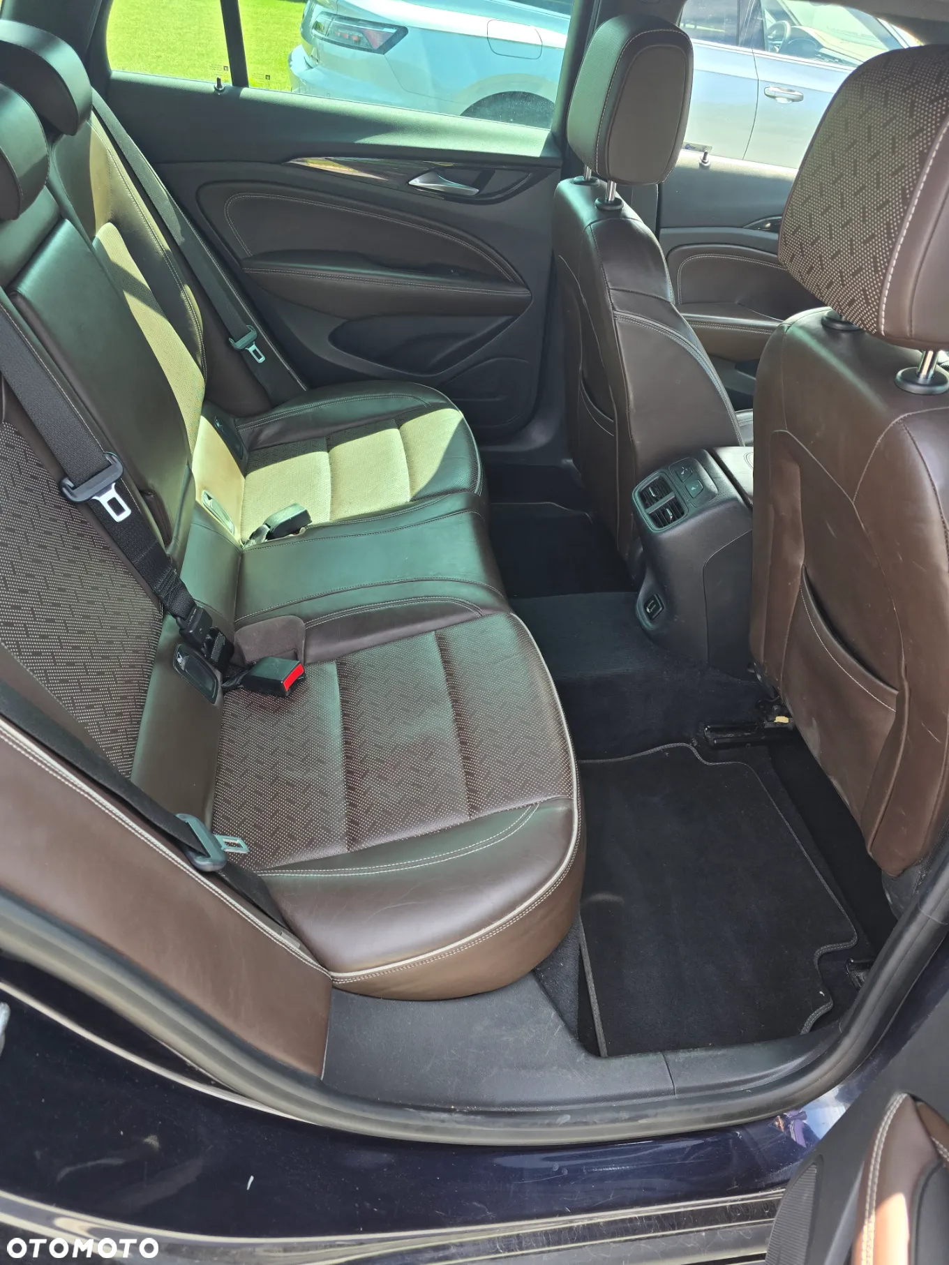 Opel Insignia 2.0 CDTI Executive S&S - 29