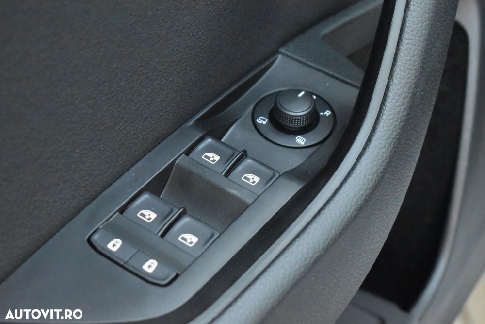 Skoda Superb Combi 2.0 TDI DSG Ambition - 37