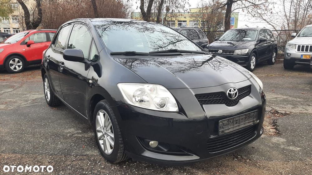 Toyota Auris - 2