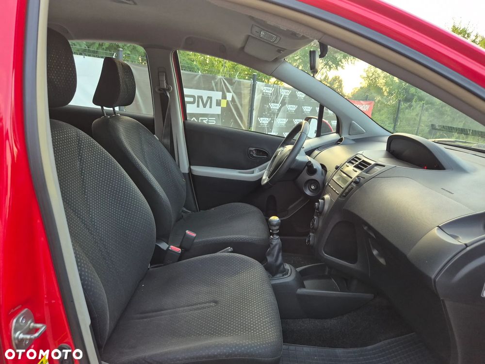 Toyota Yaris - 18
