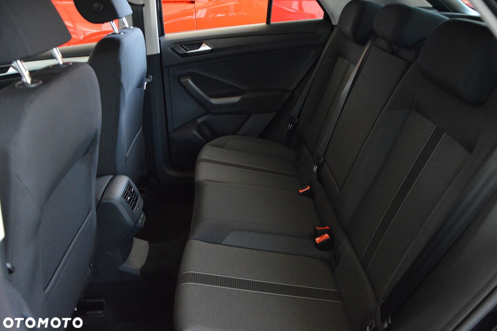 Volkswagen T-Cross - 23