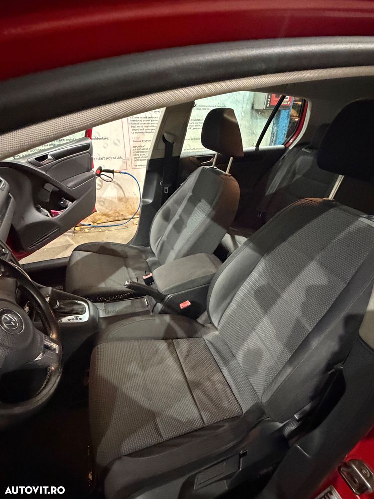 Volkswagen Golf - 12