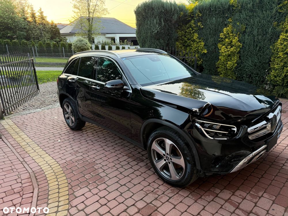 Mercedes-Benz GLC 300 4Matic 9G-TRONIC - 4