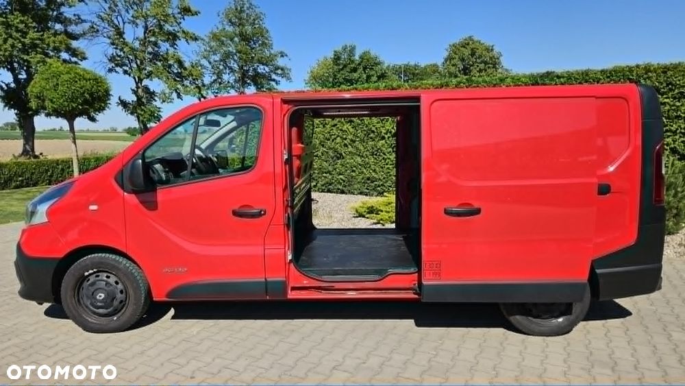 Renault Trafic - 23