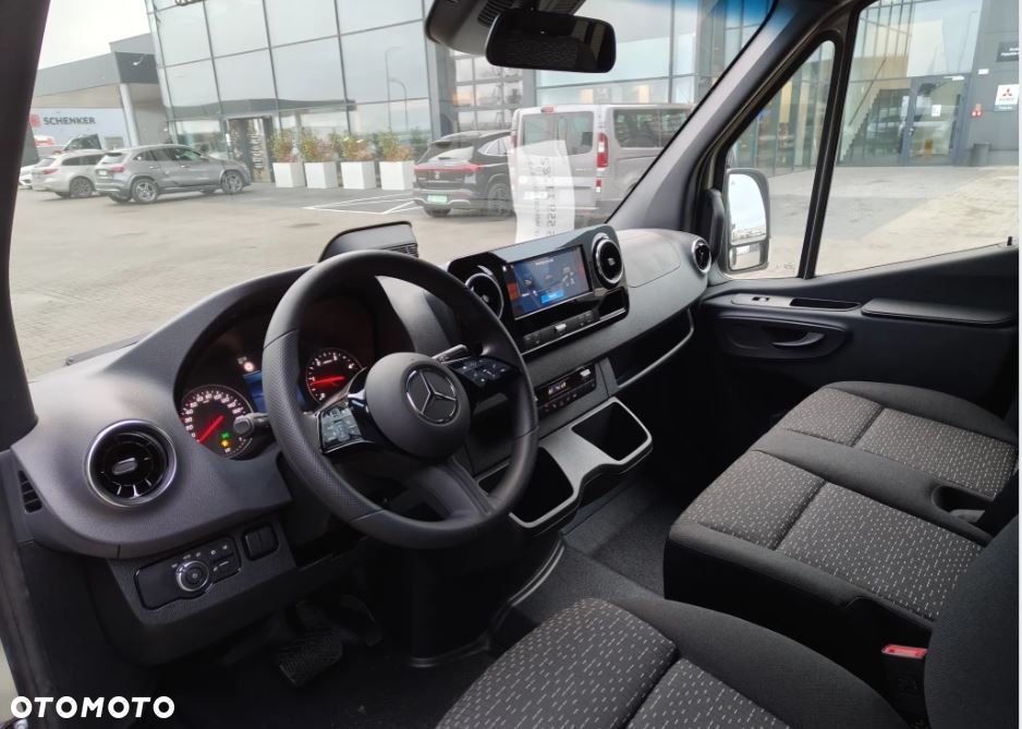 Mercedes-Benz Sprinter Doka - 10