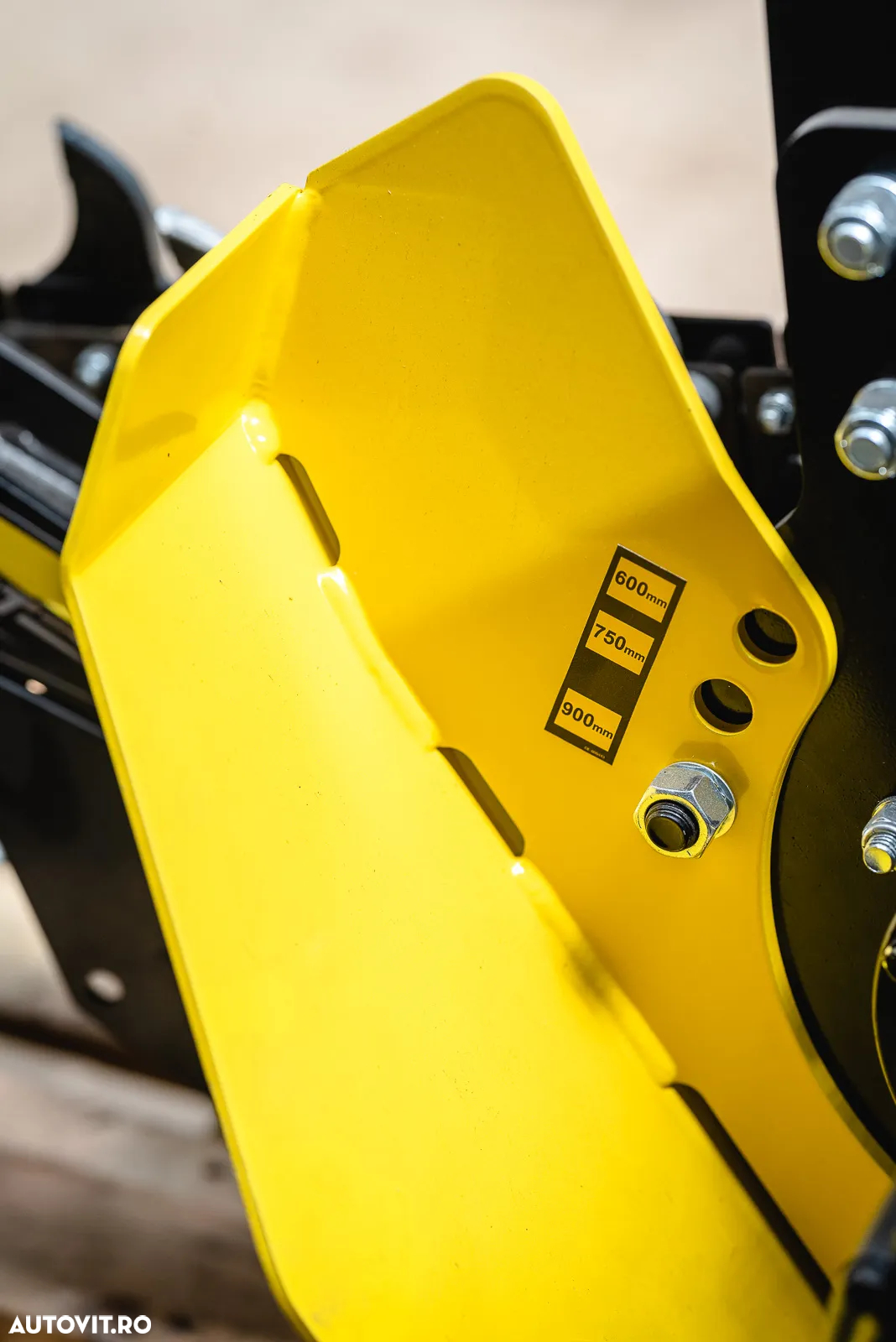 Trencher sapare santuri mini-excavator Digga Bigfoot - 12